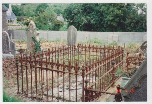 Carrigaline Churchyard, 002
